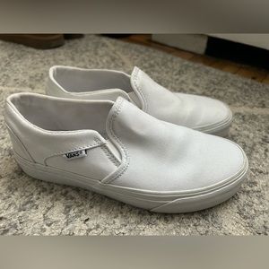 Woman’s classic slide on sneaker